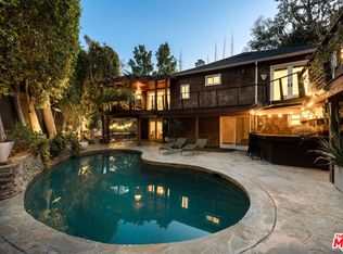2715 La Cuesta Dr, Los Angeles, CA 90046