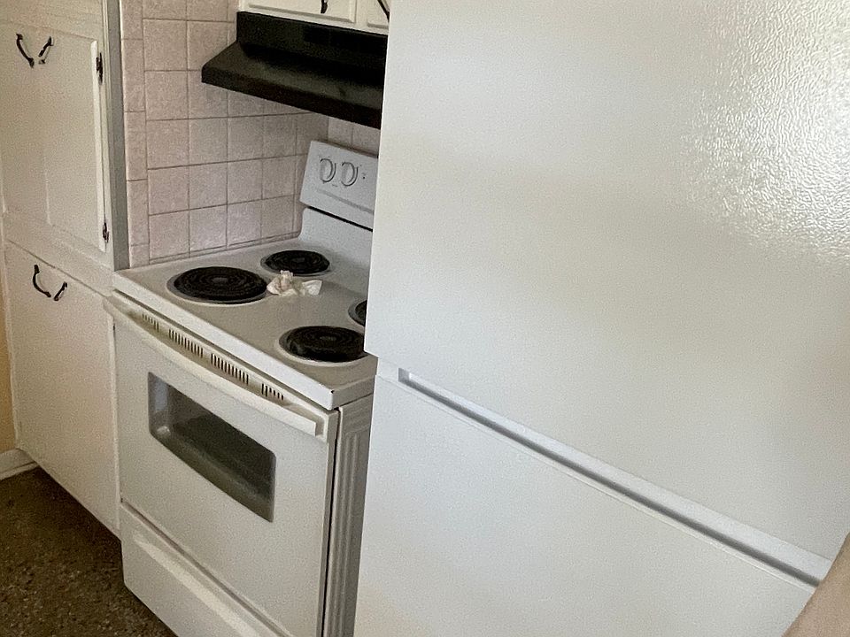 1st image of 149 38th Ave SE #2