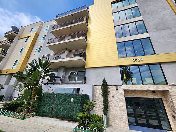 2nd image of 2939 W Leeward Ave Unit 310