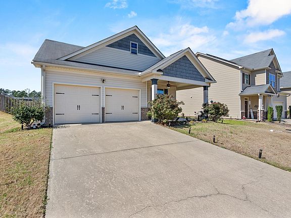 3rd image of 104 Katmai Ct