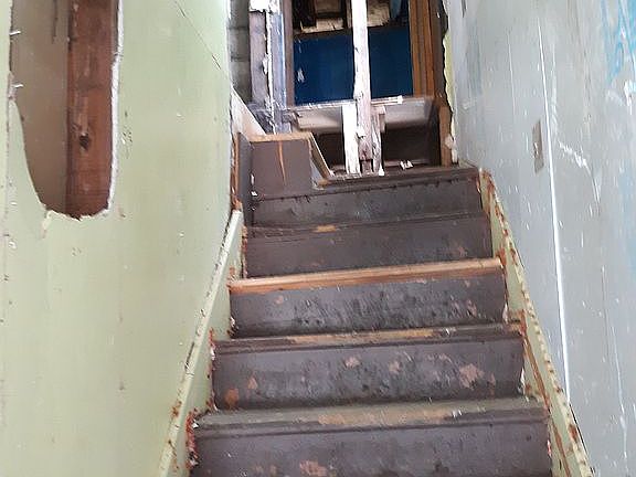 4th image of 517 Vernon St
