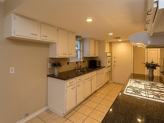 3rd image of 714 William Morton Dr