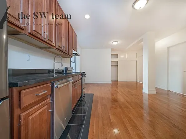 618 West 164th Street image 1 of 5