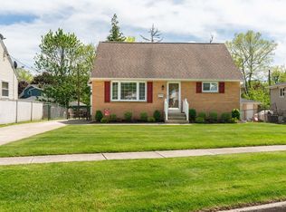 26 Domino Ct, Depew, NY 14043