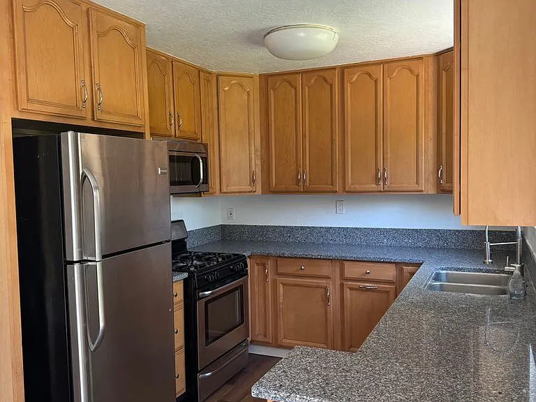 2124 Ethan Way — Photo 7