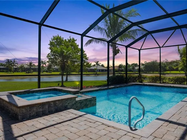 2067 Antigua LN, NAPLES, FL 34120