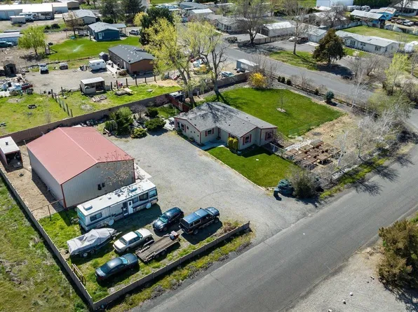 155 Sage Rd, Burbank, WA 99323