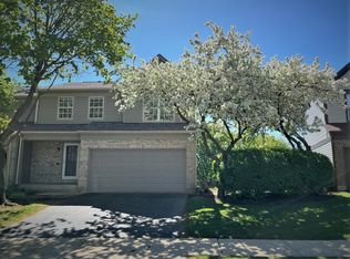 8 Oxford Ct, Algonquin, IL