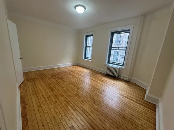 512 East 79th Street image 1 of 7