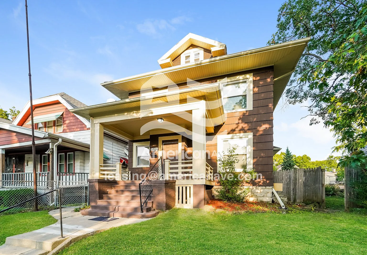 4 bed, 1.0 bath, 1640 sqft, $1,825 — Photo 2