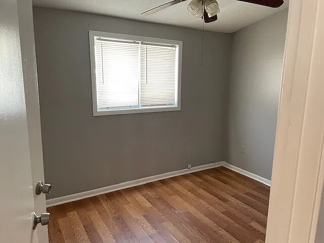 611 Benham Ave — Photo 6
