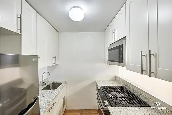 Sold by Warburg | media 3