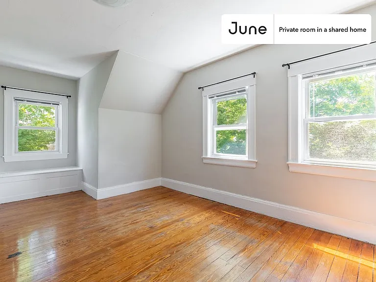 47 Wallingford Rd #I — Photo 2
