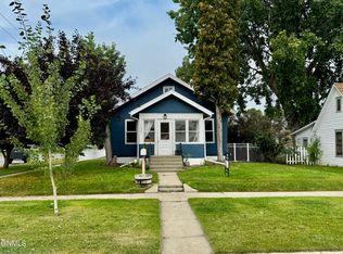 121 3rd Ave SW, Sidney, MT 59270