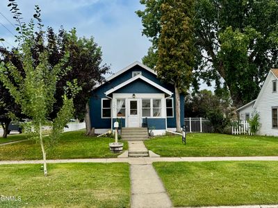 121 3rd Ave SW, Sidney, MT, 59270