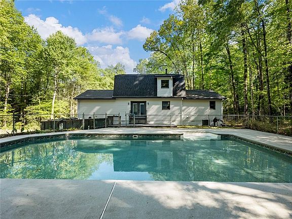 4th image of 3550 Centerville Rosebud Rd