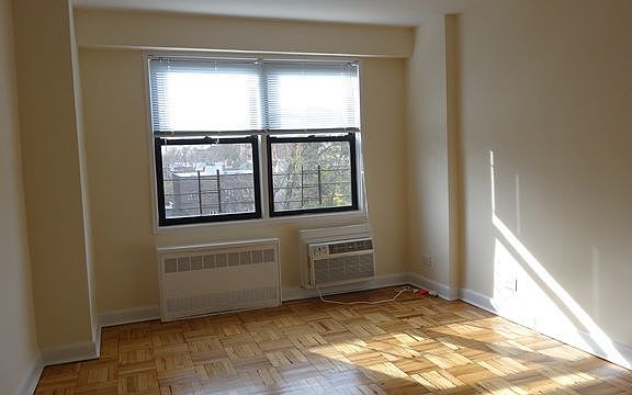 3rd image of 9801 67th Ave APT 4J