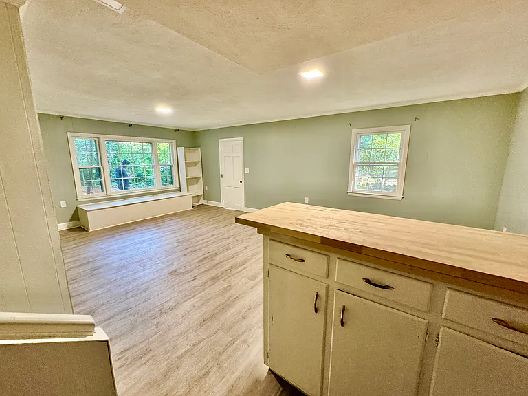 303 Kirk Rd — Photo 6