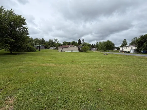 0 Log Row St, Blossburg, PA 16912