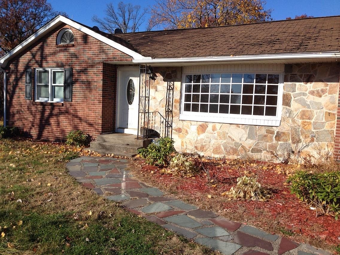 407 Sheridan St, Chicopee, MA 01020 Zillow