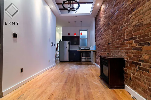 Rented by ERNY LLC | media 46