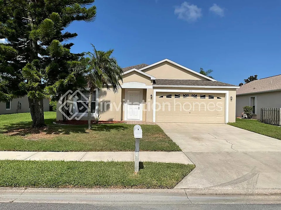 813 Lake George Dr
