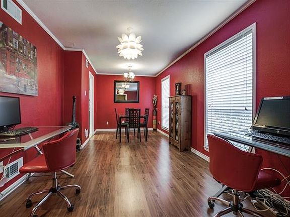 5th image of 2106 Tulane Dr