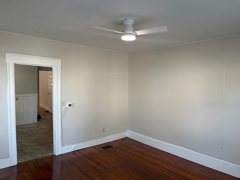11 Hill Ave #A — Photo 5