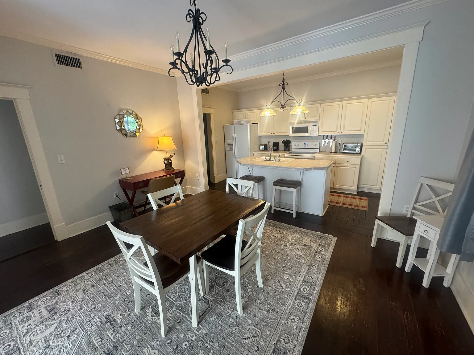 339 Whitaker St — Photo 4