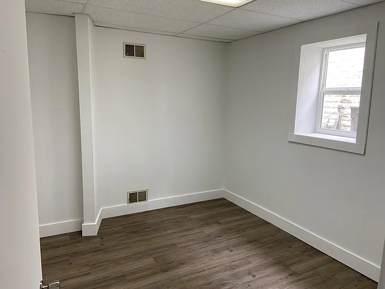 156 Allegheny River Blvd #B — Photo 5