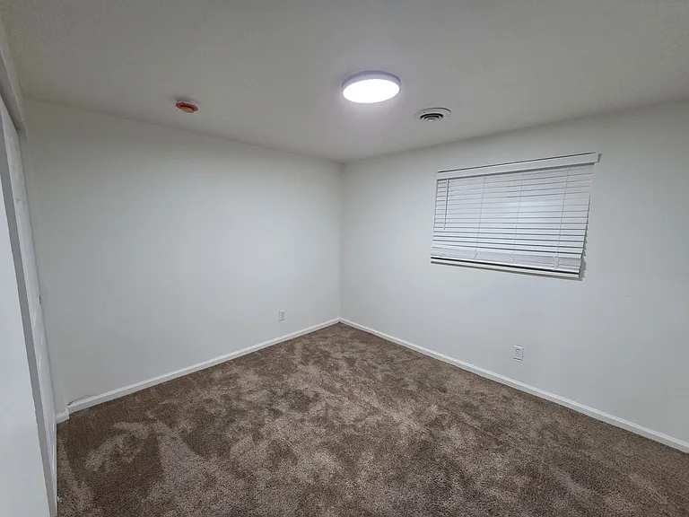 7941 S 3620 W — Photo 32