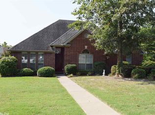204 Country Club Pkwy, Maumelle, AR 72113