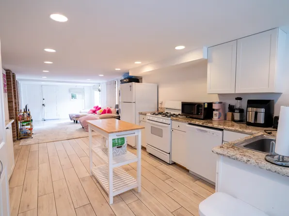 1023 Lowerline St, New Orleans, LA 70118