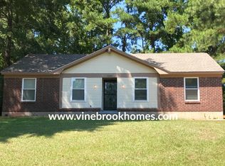 3288 E Oak Side Dr, Memphis, TN 38118