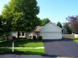 5953 Windy Knoll Ct, Loves Park, IL 61111