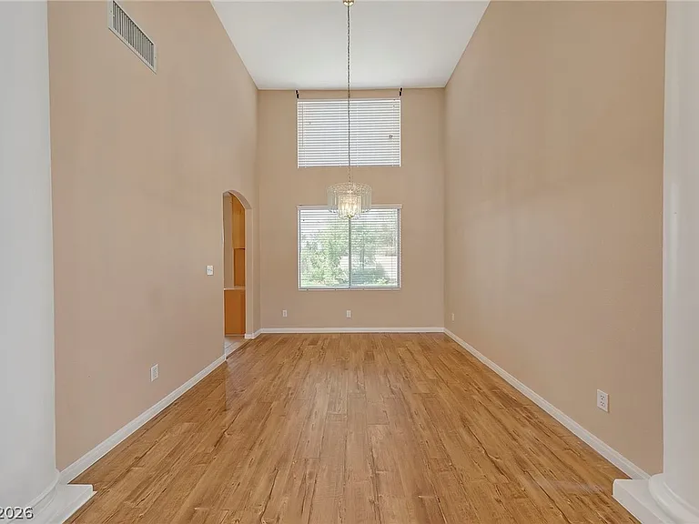 9387 Chateau Street Jean Dr — Photo 7