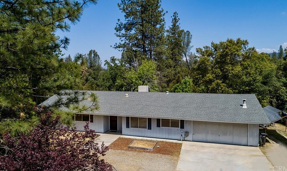 1st image of 50611 Spook Ln