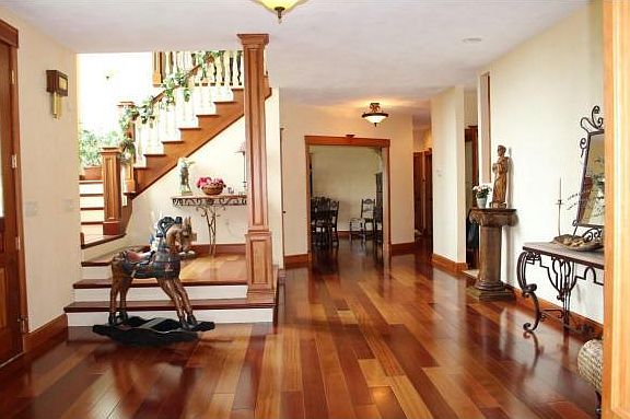 4th image of 8 Saddlebrook Dr