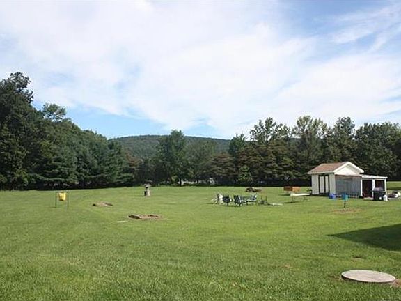 3rd image of 3922 Naomi Dr