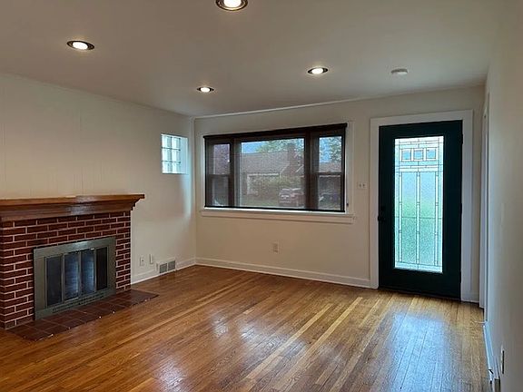 2nd image of 5027 Virginia Ave