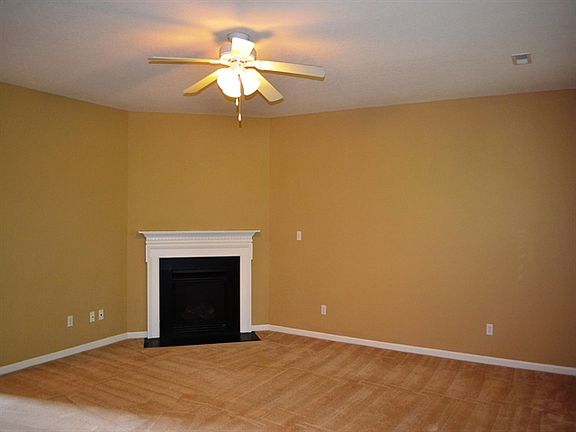 4th image of 203 Roberts Hill Dr