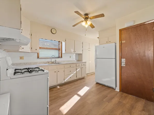 72 West 33rd Street image 9 of 12