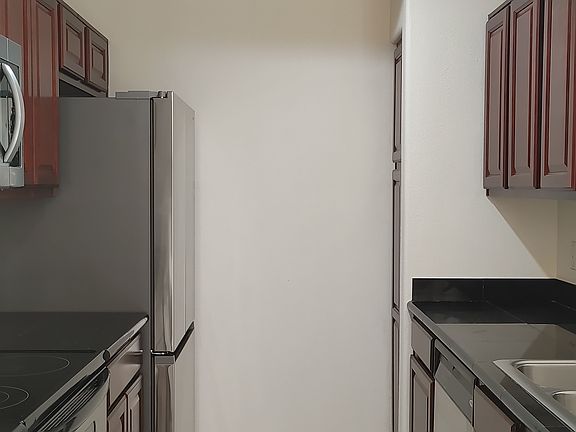 2nd image of 3830 E Lakewood Pkwy E APT 3119