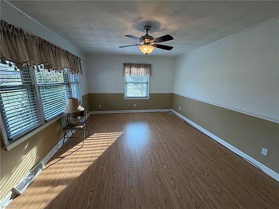 5th image of 200 Arlington St