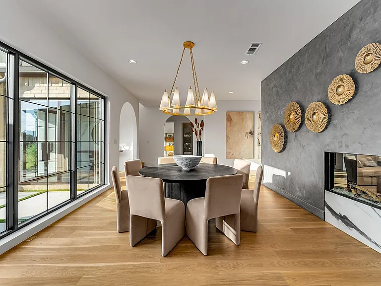 10050 Gooding Dr — Photo 13