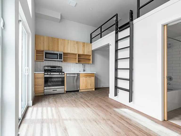 510 Broadway — Photo 9