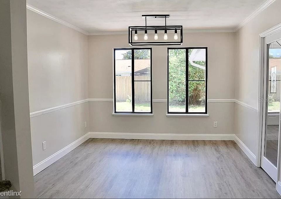 1st image of 831R Wildwood Cir
