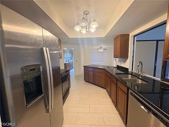 3rd image of 5113 Chiquita Blvd S