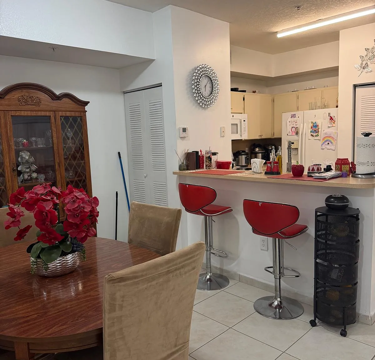 2 bed, 1790 sqft, $2,400 — Photo 2