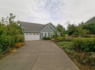 5715 SW Barnacle Ct, Newport, OR 97366